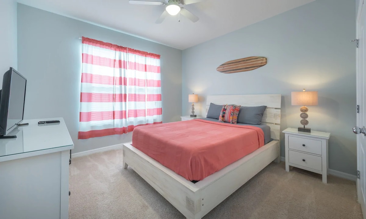 Private pool and spa